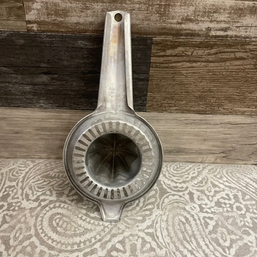 Vintage Foley Aluminum Citrus‎ Juicer Squeezer 1950's Kitchen Tool